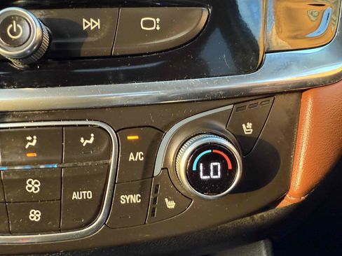Used 2018 Chevrolet Traverse High Country w/ LPO, Cargo Package AWD/4WD image 47