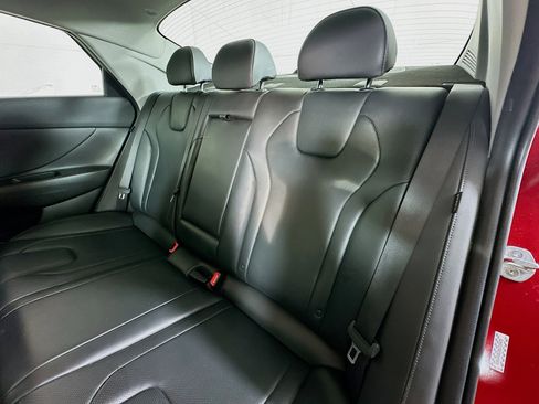 Certified 2024 Hyundai Elantra Limited image 24