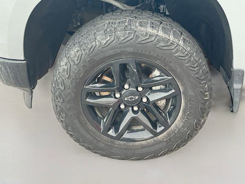 Used 2024 Chevrolet Silverado 1500 LT Trail Boss w/ LT Trail Boss Premium Package image 33