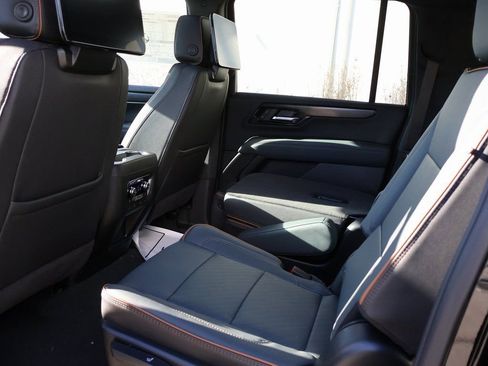 New 2026 GMC Yukon XL AT4 w/ AT4 Premium Plus Package AWD/4WD image 22