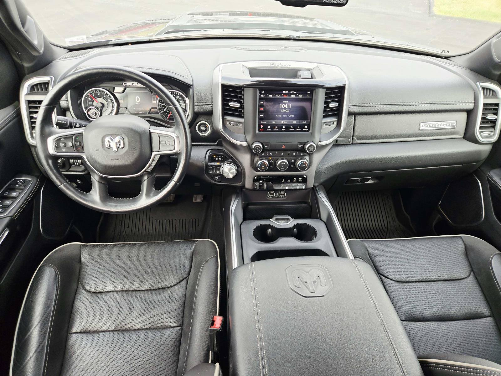 Used 2020 RAM 1500 Laramie w/ Sport Appearance Package AWD/4WD image 10