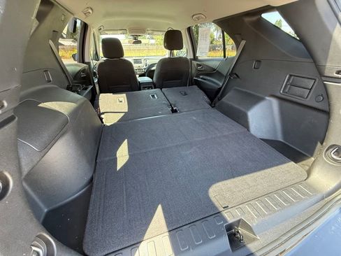 Used 2020 Chevrolet Equinox LT image 14