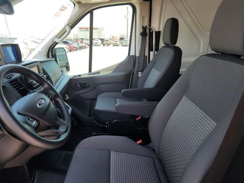 Used 2024 Ford Transit 250 148 Medium Roof RWD image 11