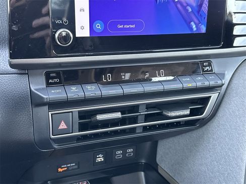 Used 2025 Toyota Camry LE image 26