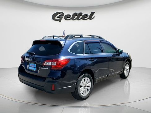 Used 2018 Subaru Outback 2.5i Premium image 5