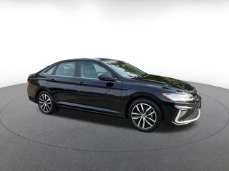 Used 2025 Volkswagen Jetta SE video 2