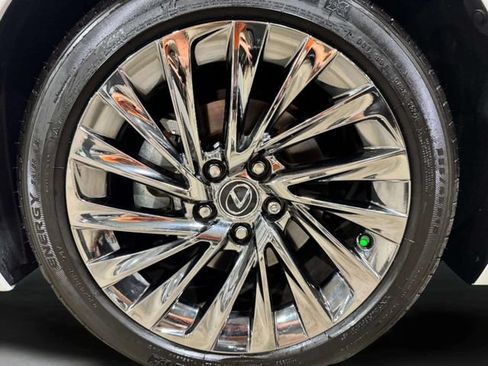 Used 2025 Lexus ES 300h Ultra Luxury w/ Accessory Package (Z2) FWD image 37