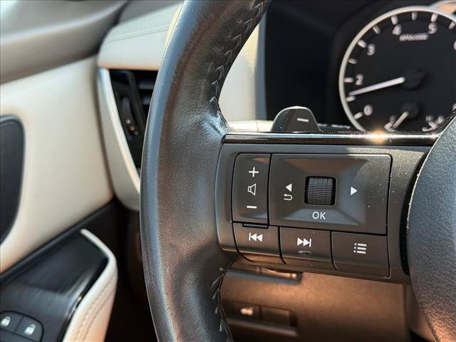 Used 2023 Nissan Rogue SV w/ SV Premium Package AWD/4WD image 17