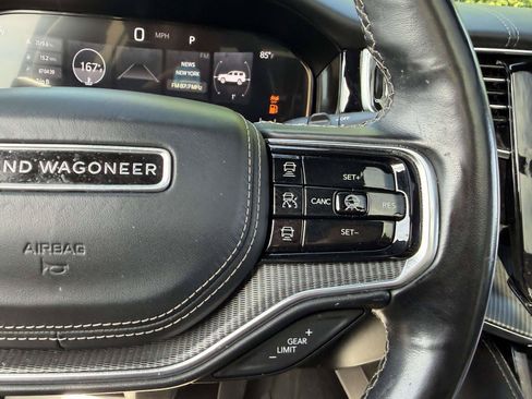 Used 2022 Jeep Grand Wagoneer Series II AWD/4WD image 29