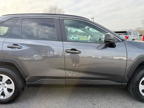 Used 2020 Toyota RAV4 LE image 37