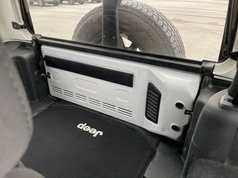 Used 2014 Jeep Wrangler Unlimited Sport w/ Quick Order Package 24S image 14