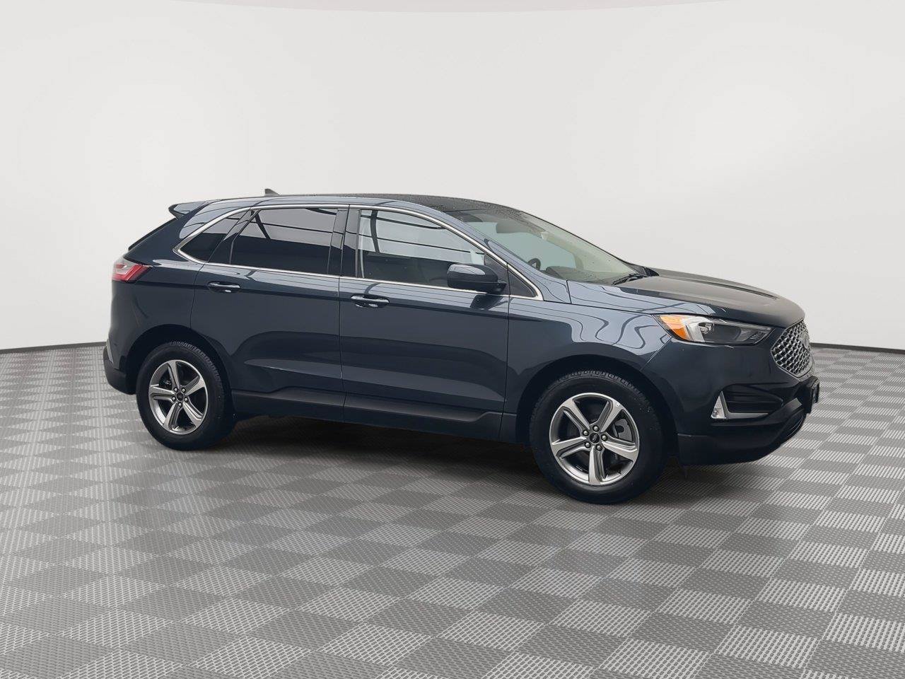 Certified 2024 Ford Edge SEL w/ Convenience Package AWD/4WD image 42