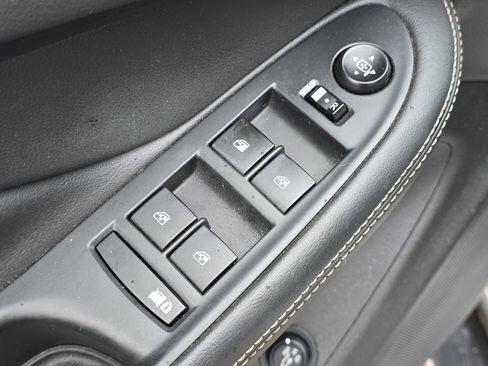 Used 2017 Buick Envision Essence image 13