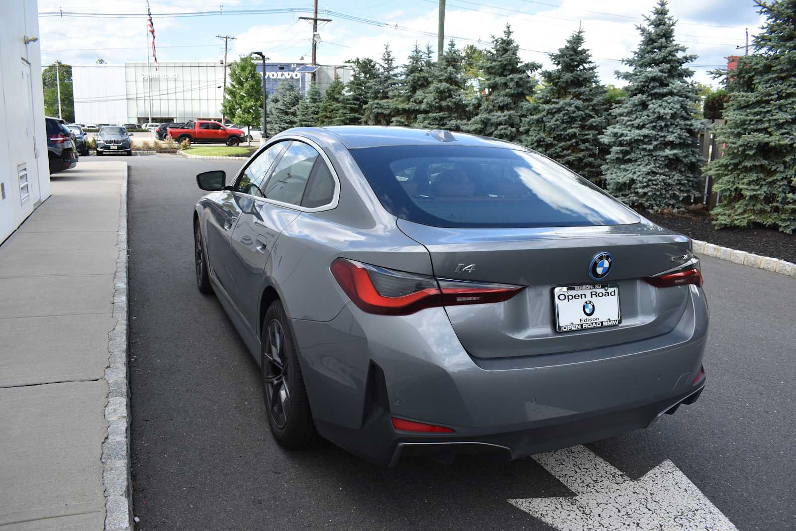 Used 2024 BMW i4 eDrive35 w/ Convenience Package RWD image 7