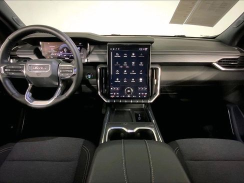 Used 2025 GMC Acadia Elevation FWD image 15