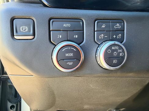 Used 2025 GMC Sierra 1500 SLT image 23