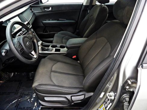 Used 2018 Kia Optima LX FWD image 8