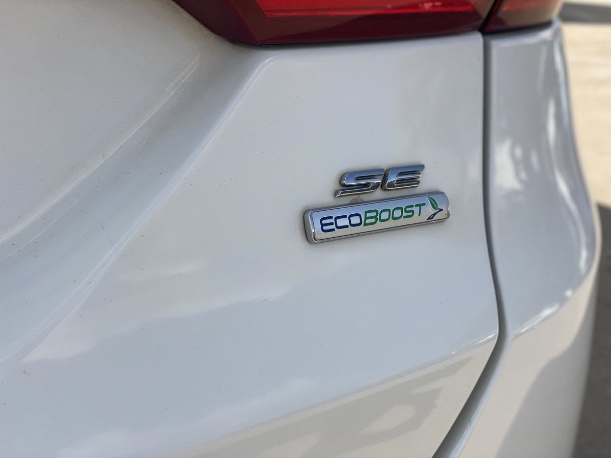 Used 2018 Ford Fusion SE w/ Equipment Group 201A FWD image 7