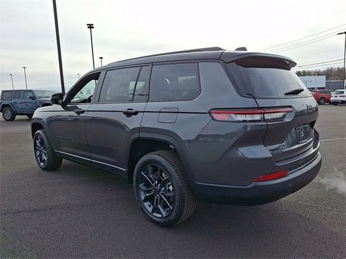 New 2025 Jeep Grand Cherokee L Limited image 8