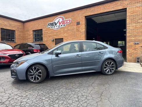 Used 2022 Toyota Corolla SE FWD image 4