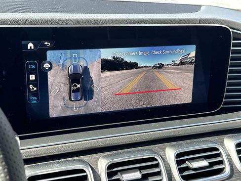 New 2026 Mercedes-Benz GLS 580 4MATIC image 28
