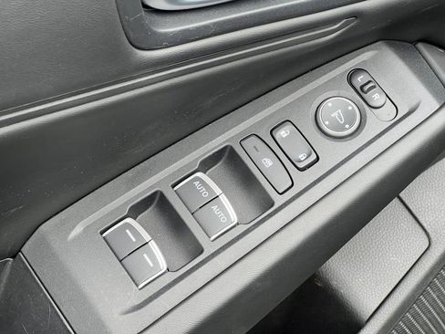 Used 2023 Honda Accord EX image 9
