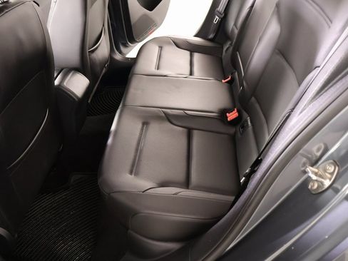 Used 2019 Volkswagen Golf SE w/ Driver Assistance Package image 12