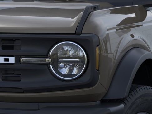 New 2026 Ford Bronco 4-Door AWD/4WD image 21