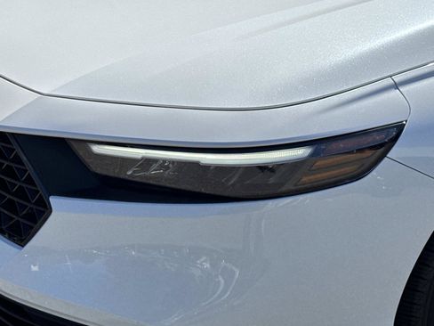 Used 2025 Honda Accord LX image 27