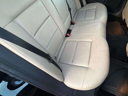 Used 2013 Mercedes-Benz E 350 Sedan image 29