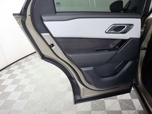 New 2026 Land Rover Range Rover Velar Dynamic SE image 27