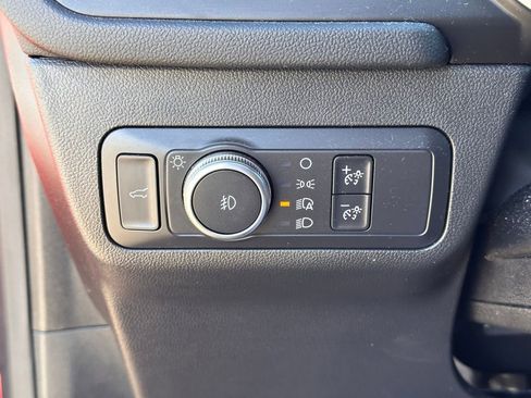 Used 2020 Ford Escape SEL image 23