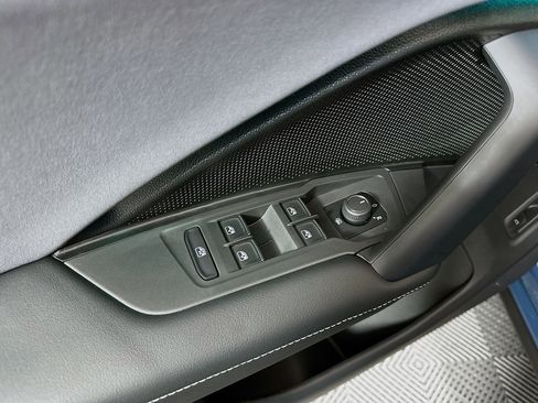 New 2026 Volkswagen Tiguan SE AWD/4WD image 9