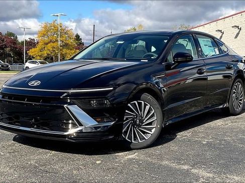 New 2026 Hyundai Sonata SEL image 2
