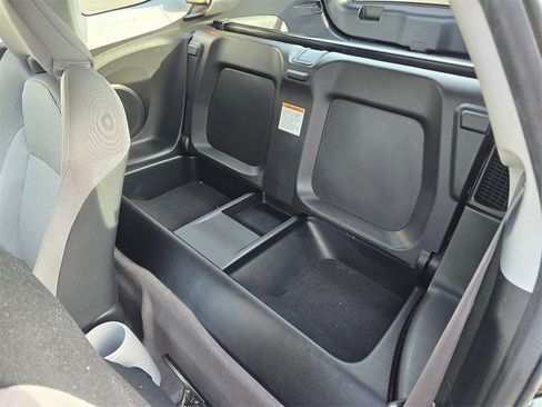 Used 2011 Honda CR-Z Base image 18