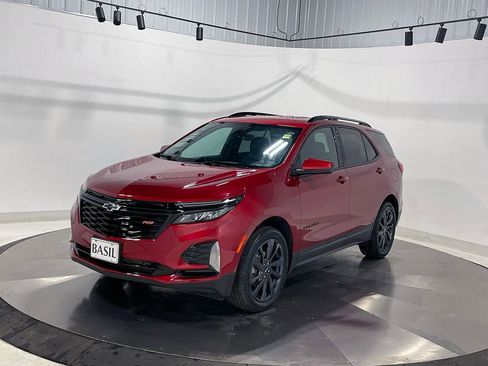 Used 2024 Chevrolet Equinox RS AWD/4WD image 8