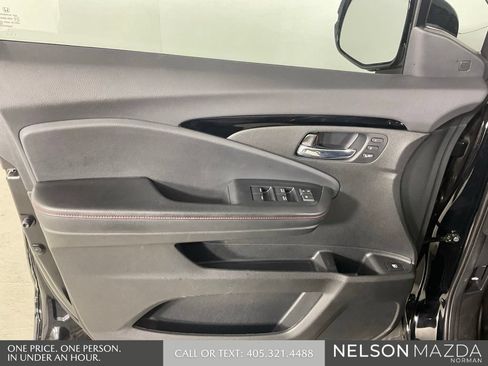 Used 2020 Honda Ridgeline Black Edition image 16
