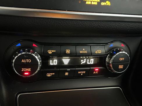 Used 2019 Mercedes-Benz CLA 250 image 25