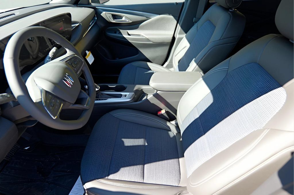 New 2026 Buick Envista Sport Touring w/ Convenience I Package FWD image 9