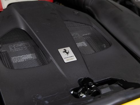 Certified 2021 Ferrari 812 GTS RWD image 38