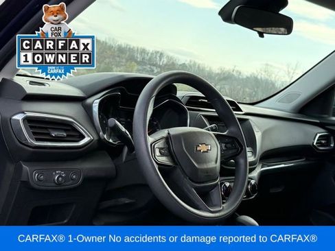 Used 2022 Chevrolet TrailBlazer LT w/ Driver Confidence Package image 2