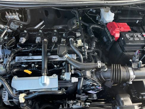 Used 2025 Nissan Versa SV FWD image 32