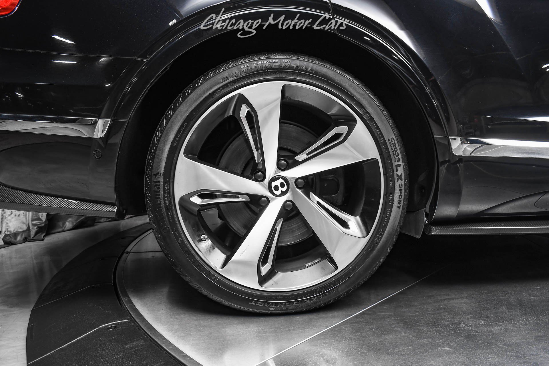 Used 2017 Bentley Bentayga AWD/4WD image 65