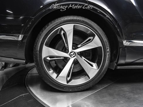 Used 2017 Bentley Bentayga AWD/4WD image 65