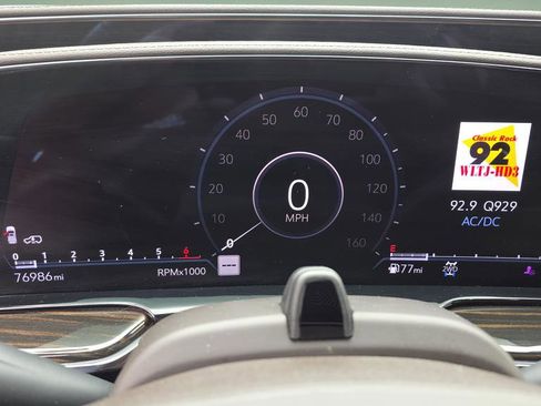 Used 2023 Cadillac Escalade Sport w/ Touring Package image 22