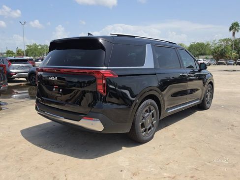 New 2026 Kia Carnival SX FWD image 8