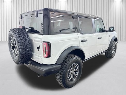 New 2025 Ford Bronco Badlands image 5