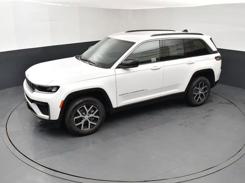 New 2026 Jeep Grand Cherokee Limited image 15