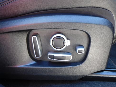 Used 2021 Jaguar F-PACE S image 27