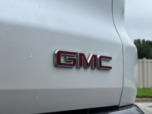 Used 2025 GMC Acadia Denali w/ Super Cruise Package AWD/4WD image 14